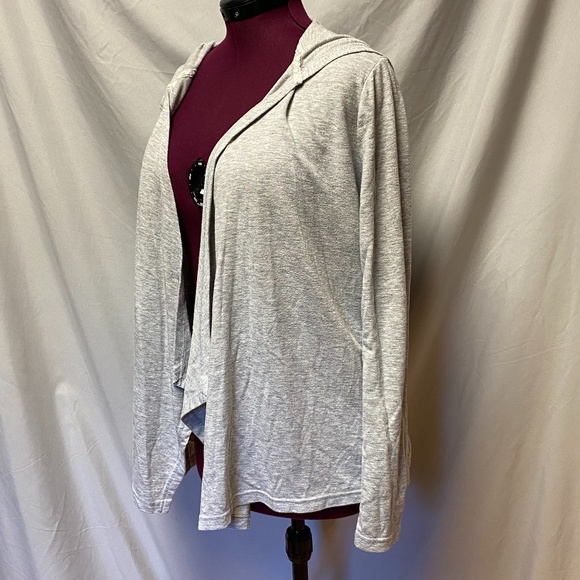 Victoria's Secret hooded cardigan - Picture 2 of 6